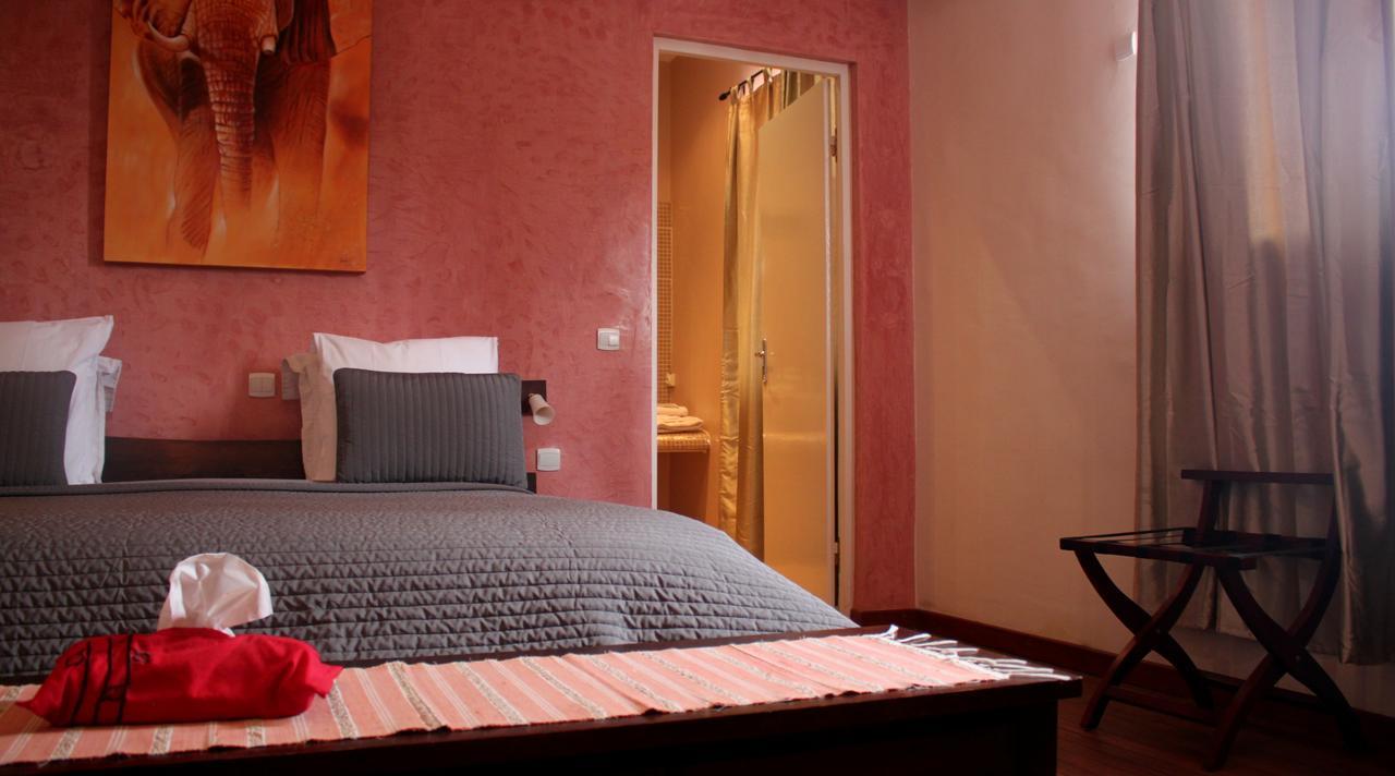 Hotel Chez Jimmy Port-Gentil Bagian luar foto