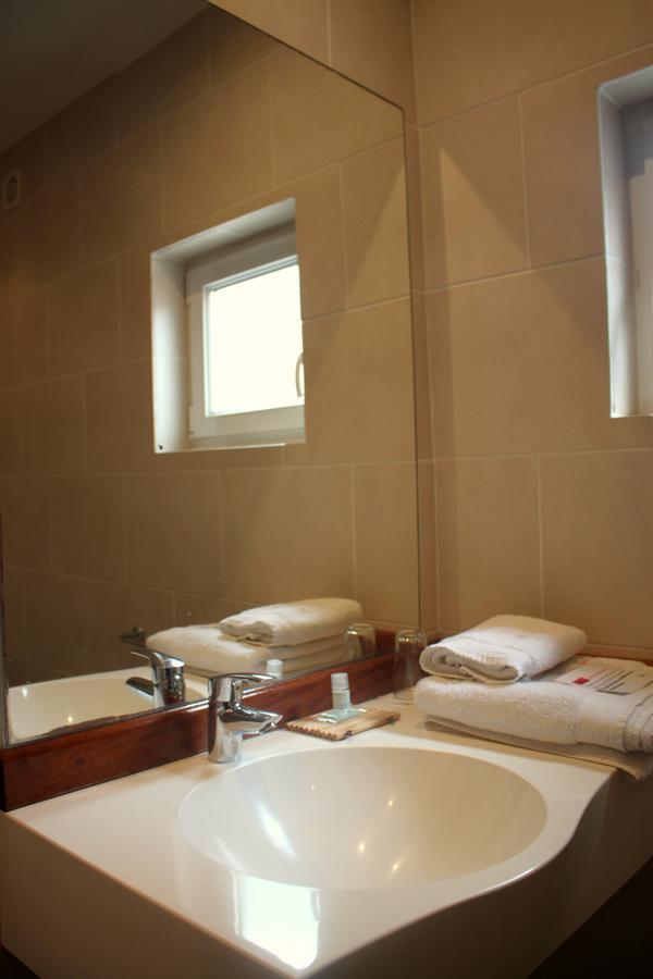 Hotel Chez Jimmy Port-Gentil Bagian luar foto
