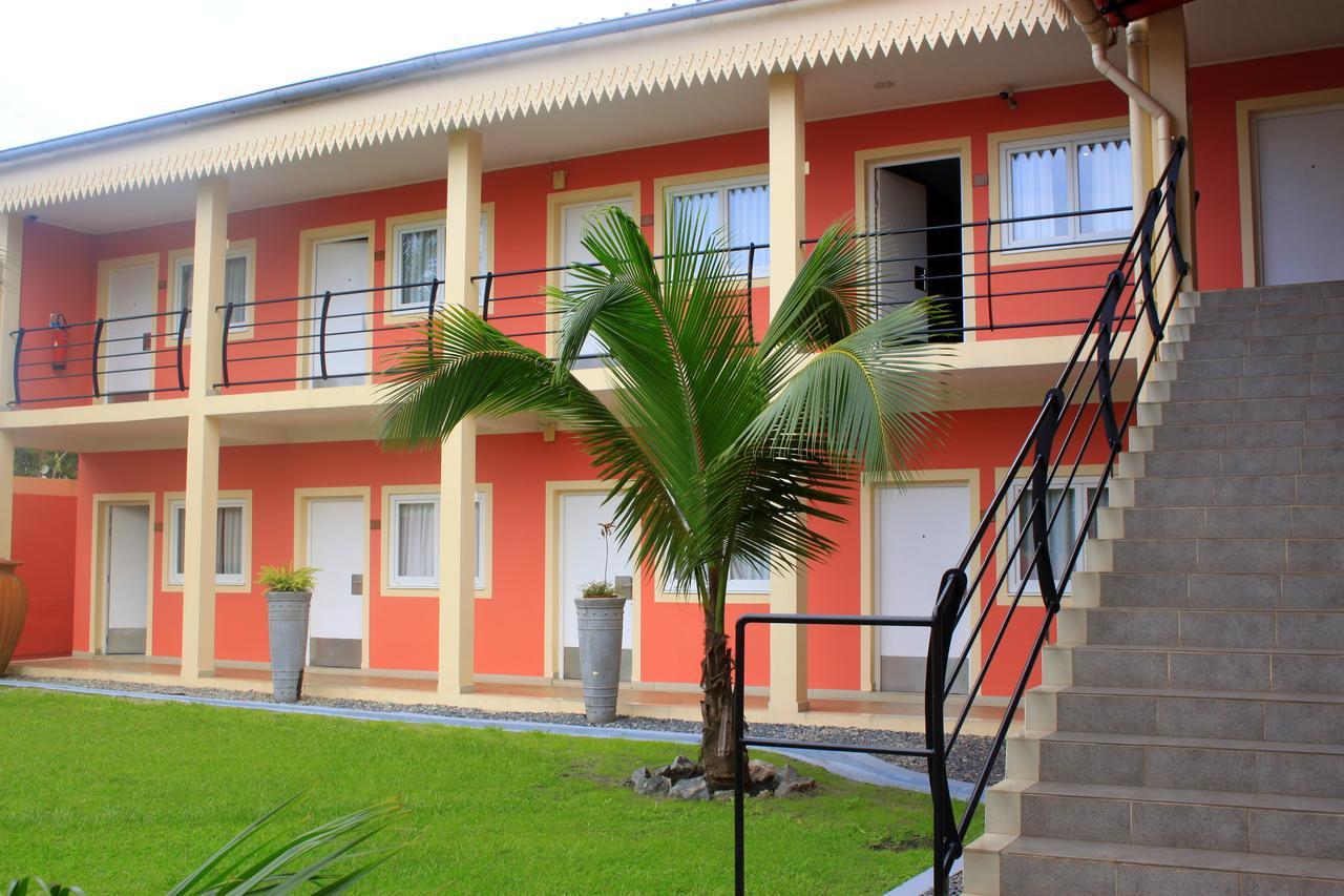 Hotel Chez Jimmy Port-Gentil Bagian luar foto