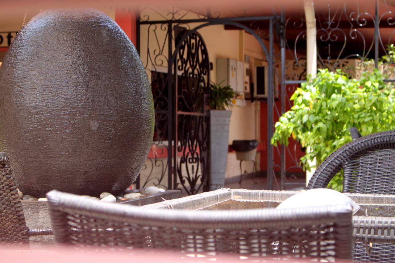 Hotel Chez Jimmy Port-Gentil Bagian luar foto