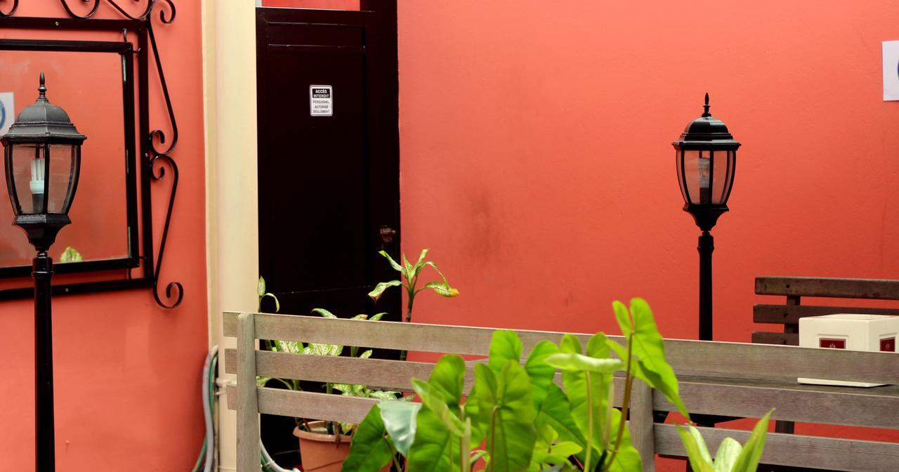 Hotel Chez Jimmy Port-Gentil Bagian luar foto
